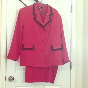 Chad Stevens matching skirt & jacket. 20W